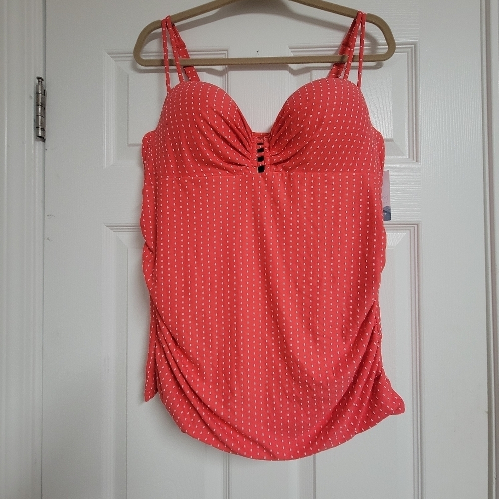 Cacique NWT Swim Tankini Top Size 38D.
